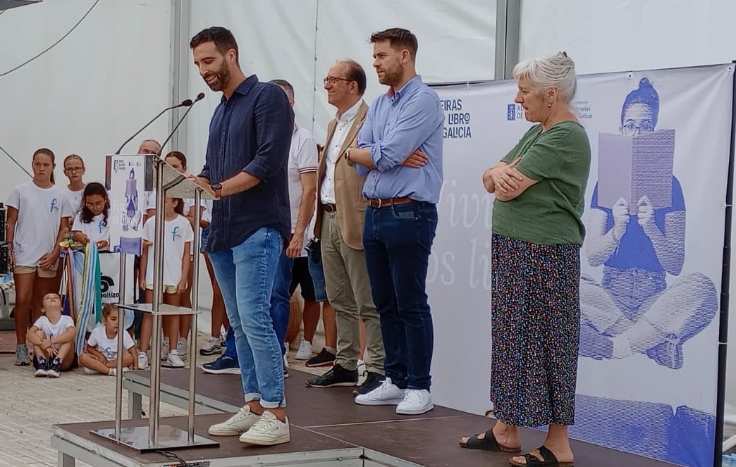 O deputado Daniel García presentou a Feira do Libro de Foz