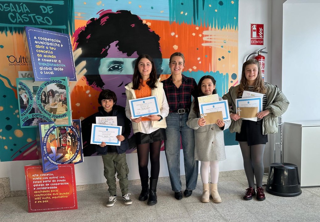 VIVEIRO CERTAME poesia infantil entrega de premios