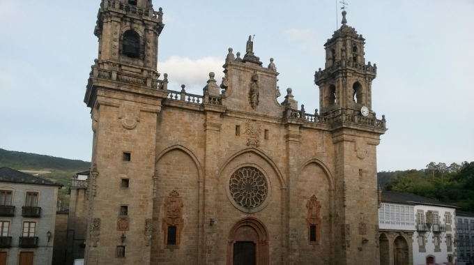 Foto de la catedral de Mondoñedo