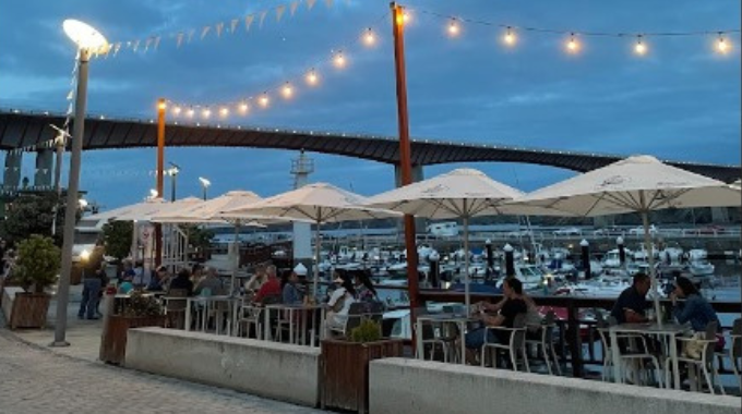 Terraza del Náutico en Ribadeo