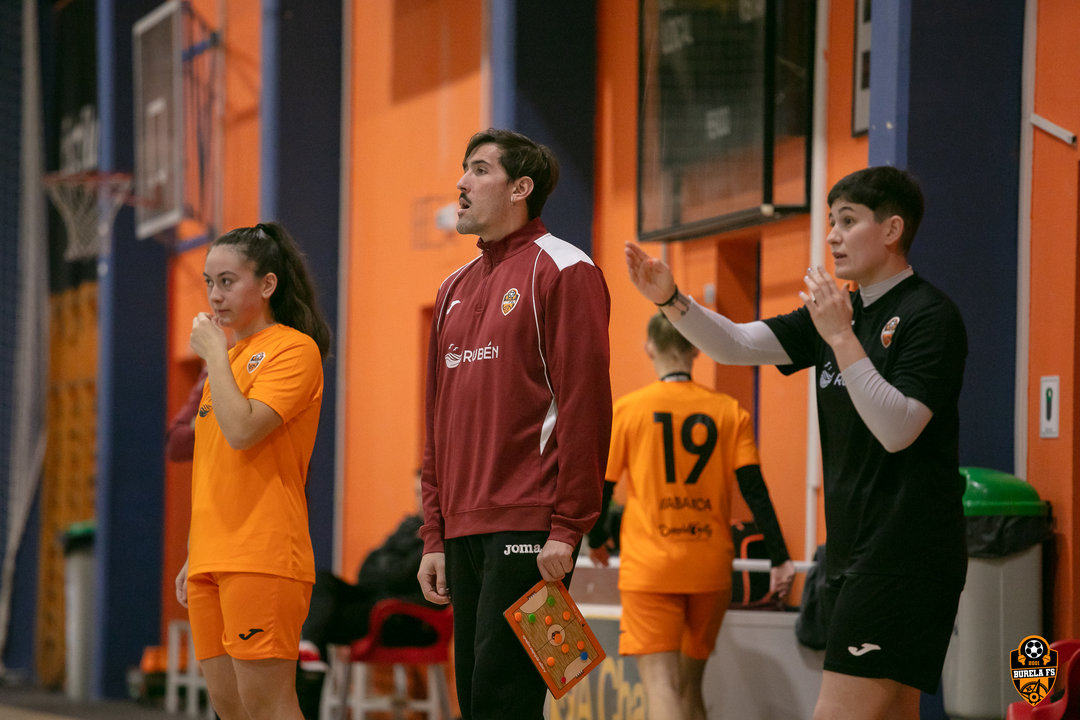 Jairo Campo, coordinador de base del Burela femenino. FOTO: Sabela Blanco