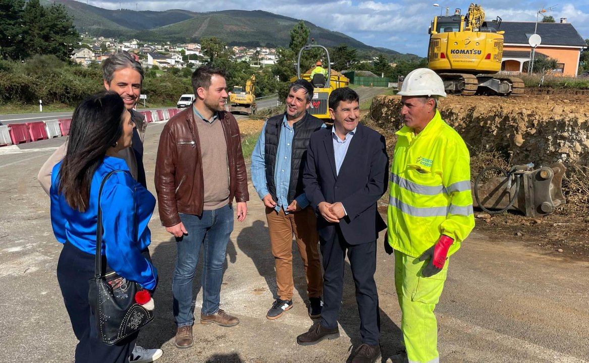 Visita del delegado del Gobierno en Galicia a Cangas de Foz