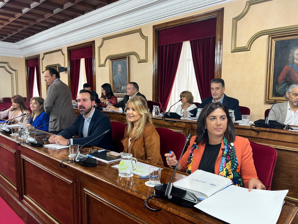 Elena Candia, en un pleno del Concello de Lugo. PP