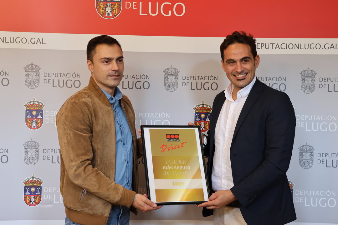 011024 Recibimento da Placa de Ouro de Securitas Direct por parte da Deputación de Lugo