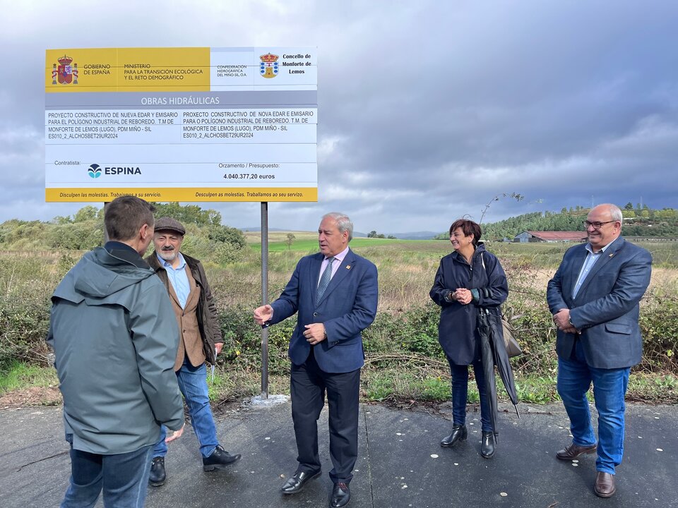 Foto do Alcalde de Monforte e o Presidente da CHMS anuncian o inicio das obras da nova depuradora do polígono do Reboredo_0