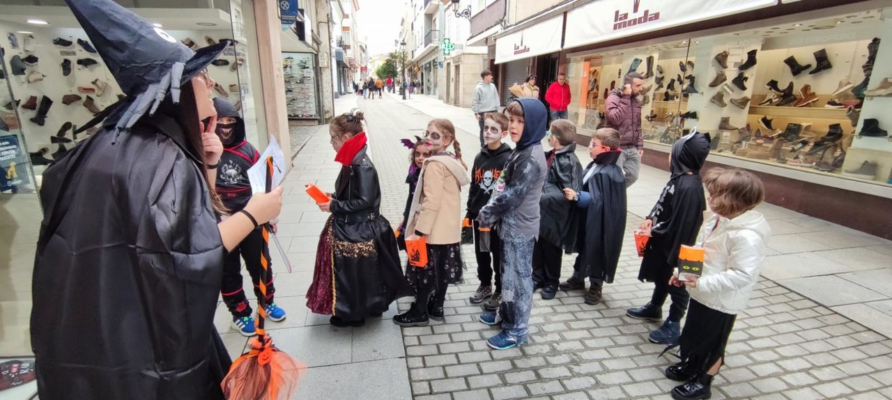 281024 Foto Trick or Treat Ribadeo 2024