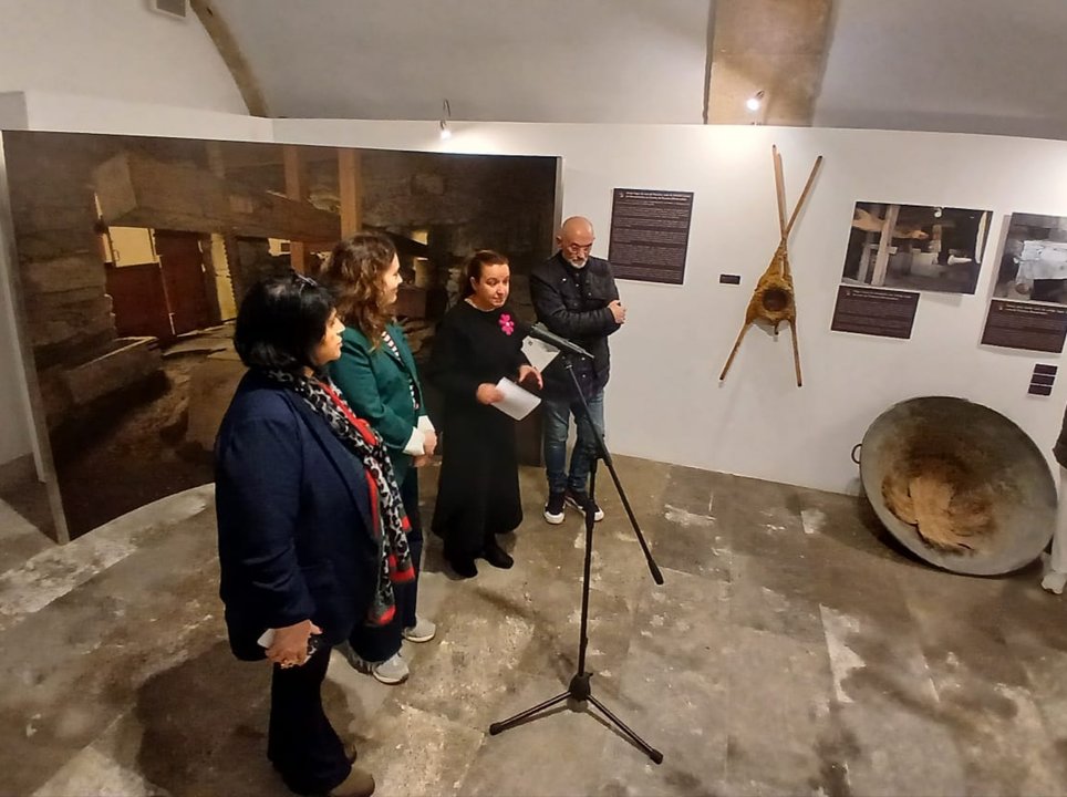 Exposición sobre la cera y las velas en el Museo Provincial