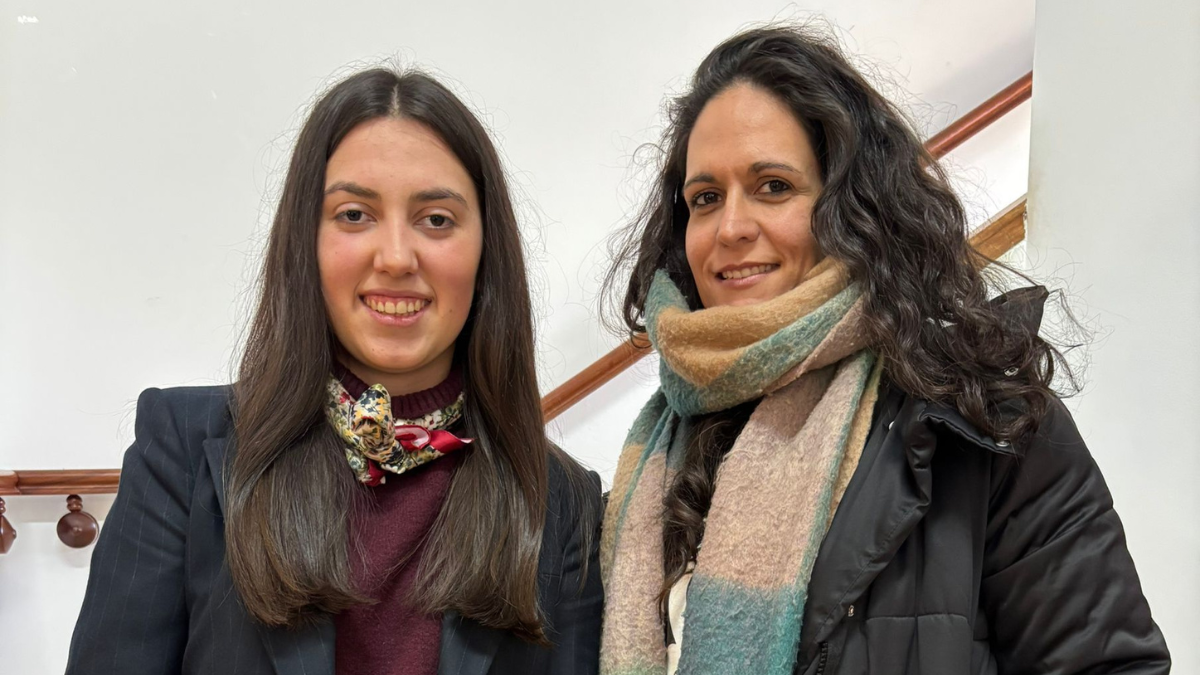 Nicole Grueira y María Graña, del PP de Pol