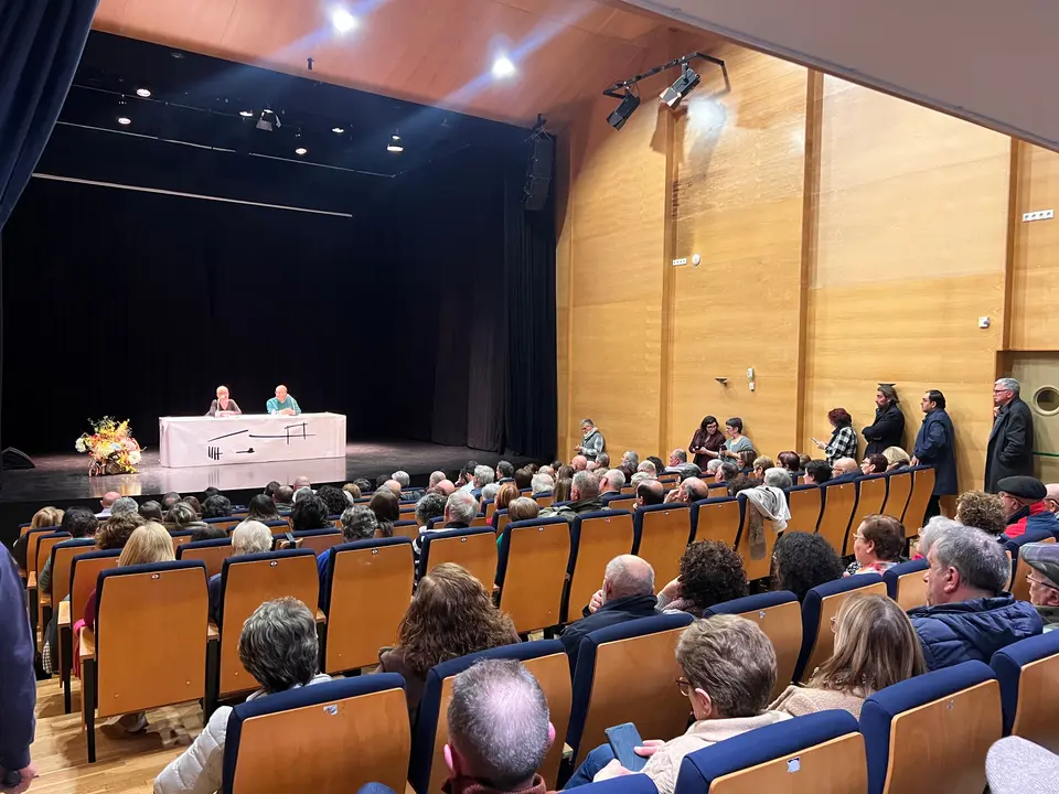 Charla sobre el Hospital de Jarrio en La Caridad