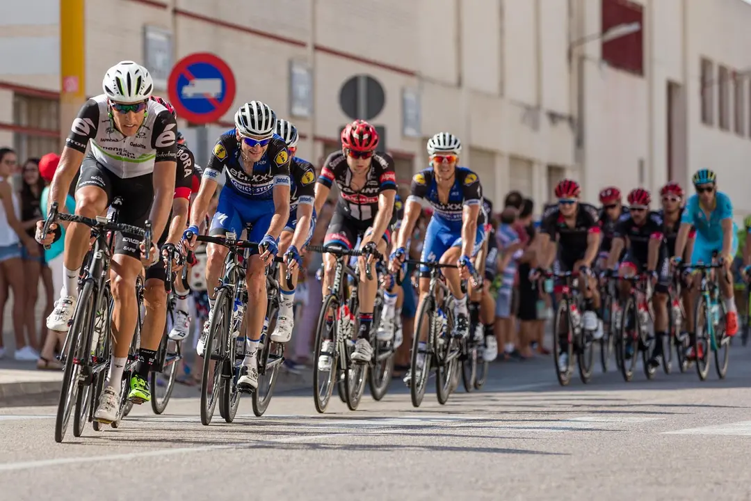 Ciclismo, ciclistas, pelotón