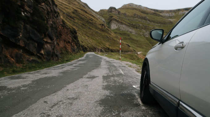 The Principality will install digital screens in 32 mountain passes to improve road safety